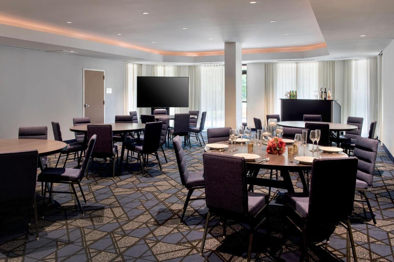 Courtyard Philadelphia Plymouth Meeting Hotel Exterior photo